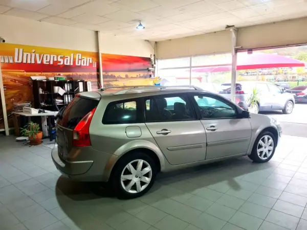 Renault Mégane Break 2007 - 5900 EUR, 187000 km - AUTO.MOTO.pt - 187000km - foto 3 de 16