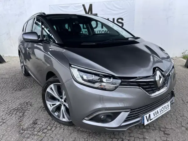 Renault Scénic 2017 - 12900 EUR, 177522 km - AUTO.MOTO.pt - 177522km - foto 3 de 9