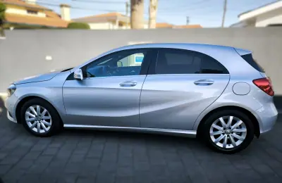 Mercedes-Benz A 160 2014 - 15950 EUR, 64000 km - AUTO.MOTO.pt - 64000km - foto 10 de 34