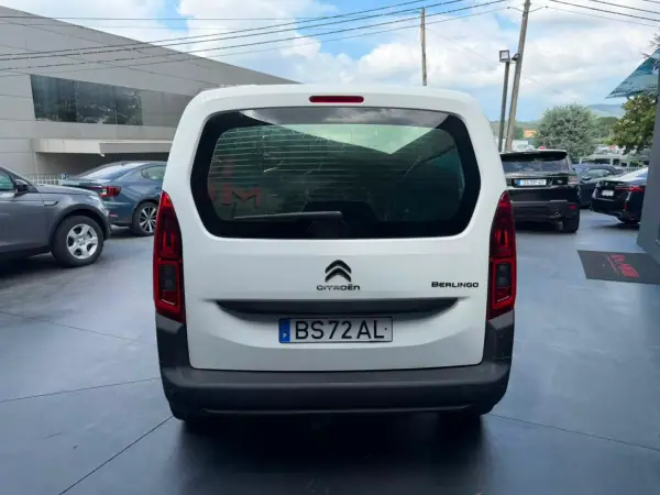 Citroën BERLINGO VAN XL 1.5 BLUE HDI 3 LUGARES 2019 - 13300 EUR, 157000 km - AUTO.MOTO.pt - 157000km - foto 4 de 8
