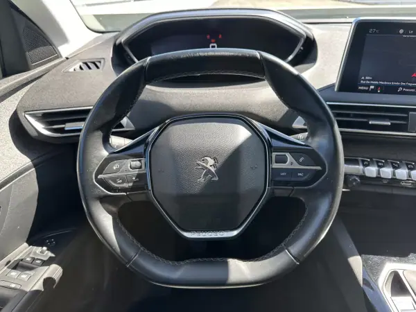 Peugeot 3008 2018 - 14900 EUR, 200000 km - AUTO.MOTO.pt - 200000km - foto 30 de 63