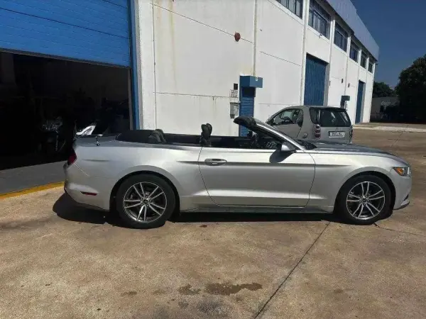 Ford Mustang 2016 - 42490 EUR, 94773 km - AUTO.MOTO.pt - 94773km - foto 7 de 20