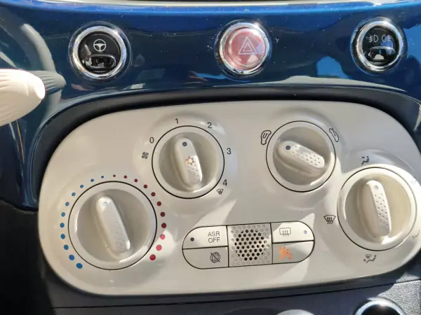 Fiat 500 2020 - 14500 EUR, 58513 km - AUTO.MOTO.pt - 58513km - foto 7 de 7