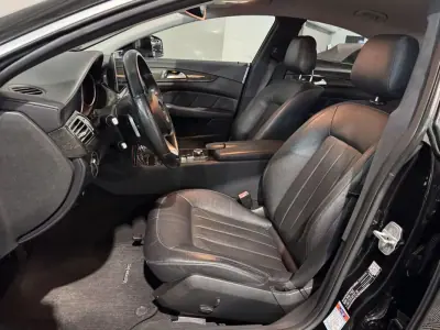 Mercedes-Benz CLS 350 2015 - 32500 EUR, 99869 km - AUTO.MOTO.pt - 99869km - foto 25 de 34