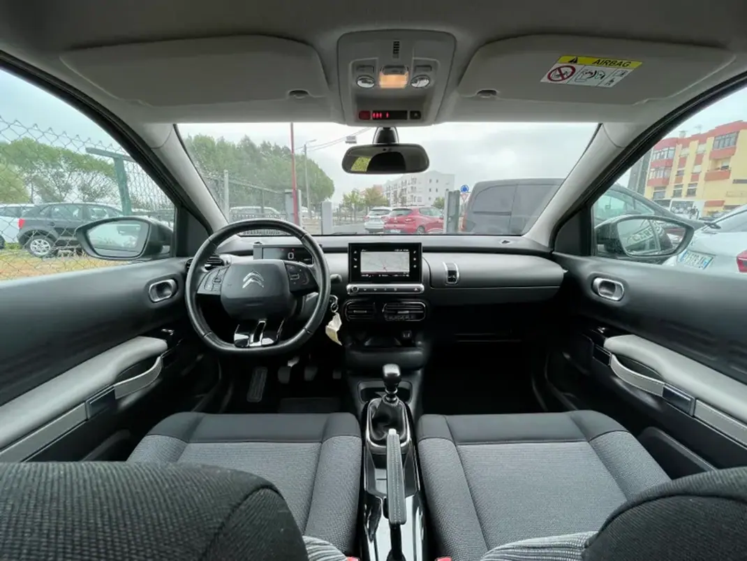 Citroën C4 Cactus 2018 - 14950 EUR, 108880 km - AUTO.MOTO.pt - 108880km - foto 17 de 34