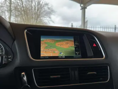 Audi Q5 2009 - 13950 EUR, 326842 km - AUTO.MOTO.pt - 326842km - foto 17 de 33