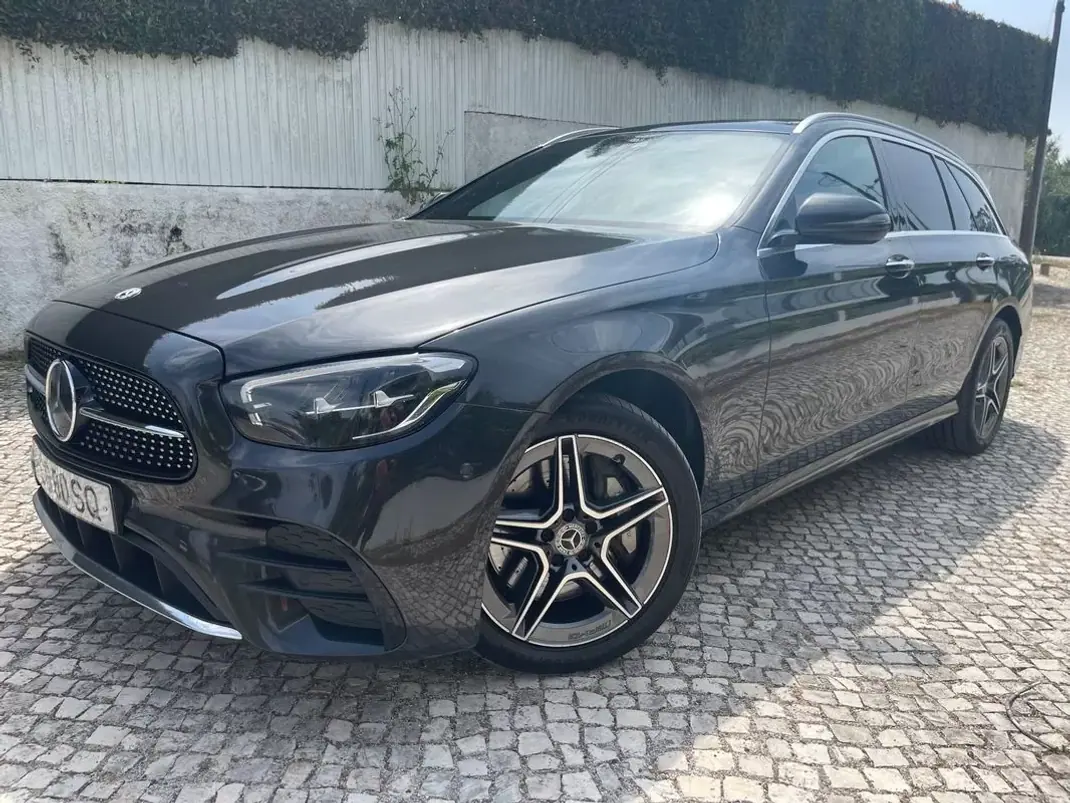 Mercedes-Benz E 300 2021 - 33990 EUR, 156000 km - AUTO.MOTO.pt - 156000km - foto 2 de 39