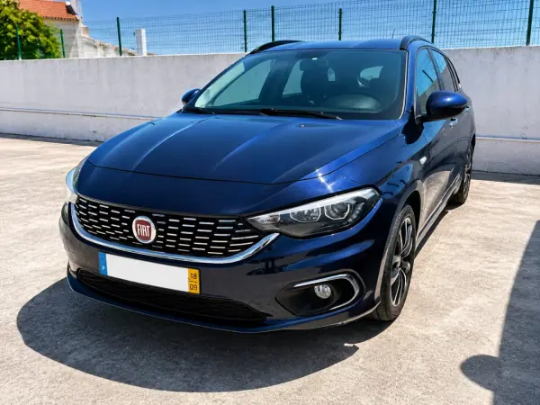 Fiat Tipo Station Wagon 2018 - 7999 EUR, 98000 km - AUTO.MOTO.pt - 98000km - foto 2 de 6