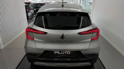 Renault Captur 2022 - 16490 EUR, 100230 km - AUTO.MOTO.pt - 100230km - foto 9 de 38