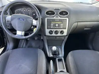 Ford Focus 2006 - 5500 EUR, 179978 km - AUTO.MOTO.pt - 179978km - foto 7 de 15