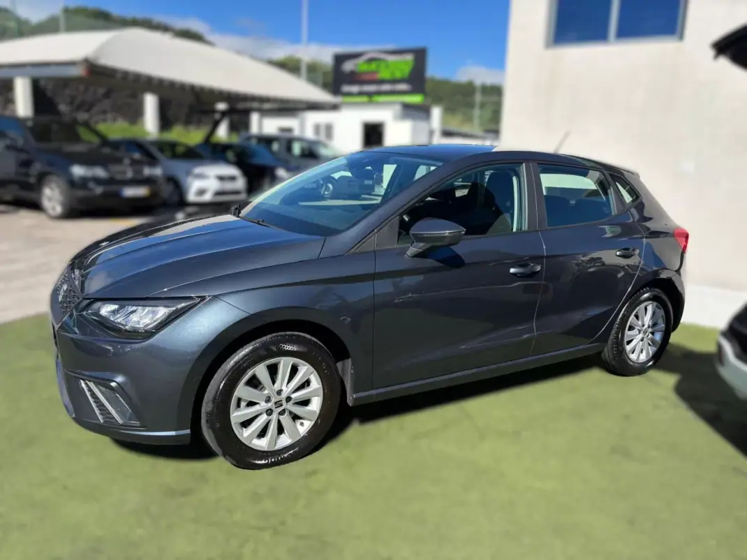 SEAT Ibiza 2023 - 20490 EUR, 31670 km - 31670km - foto 5 de 12