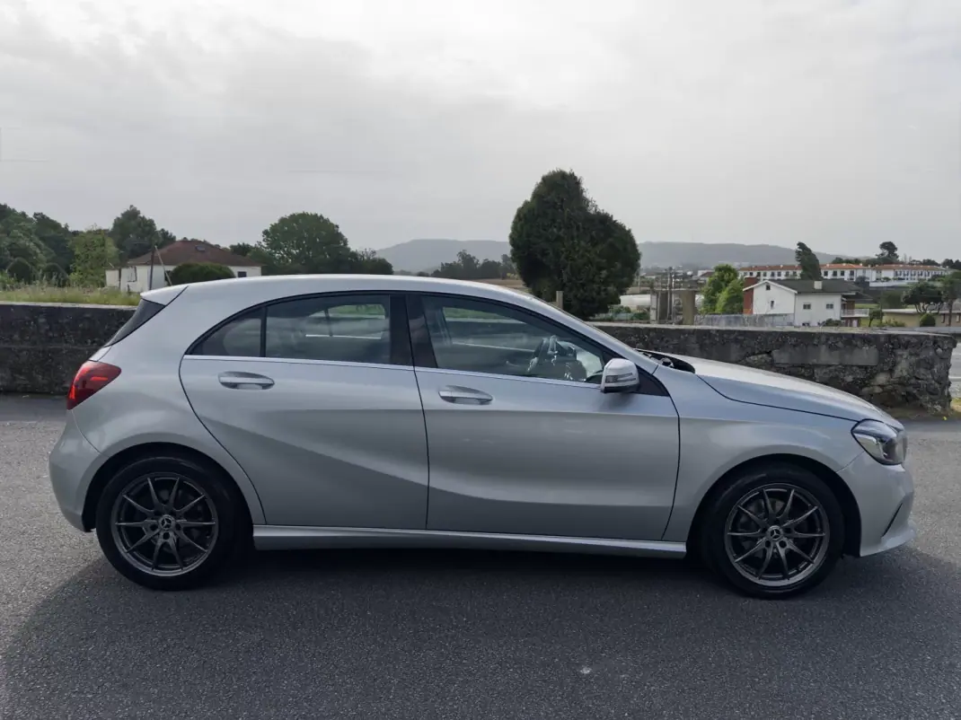 Mercedes-Benz A 180 2017 - 15990 EUR, 155000 km - AUTO.MOTO.pt - 155000km - foto 7 de 34
