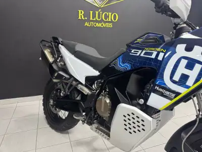 Husqvarna Norden 901 2023 - 14000 EUR, 8407 km - AUTO.MOTO.pt - 8407km - foto 8 de 24