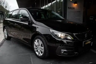 Peugeot 308 SW 2019 - 9800 EUR, 267684 km - AUTO.MOTO.pt - 267684km - foto 6 de 38