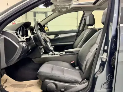 Mercedes-Benz C 220 2013 - 13750 EUR, 177000 km - AUTO.MOTO.pt - 177000km - foto 24 de 54