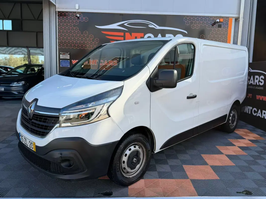 Renault Trafic 2.0 dCi L1H1 1.0T 2019 - 12900 EUR, 201040 km - AUTO.MOTO.pt - 201040km - foto 1 de 12