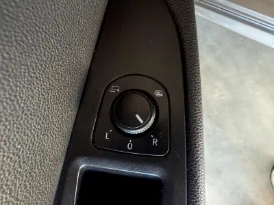 SEAT Leon 2015 - 14000 EUR, 181000 km - AUTO.MOTO.pt - 181000km - foto 65 de 92