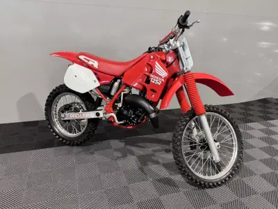 Honda CR 125R 1989 - 6750 EUR, 1 km - 1km - foto 11 de 22