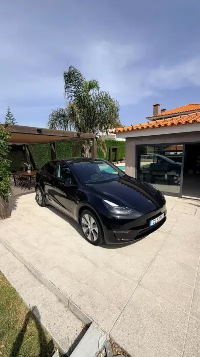Tesla Model Y 2022 - 36900 EUR, 81500 km - foto 5 de 23