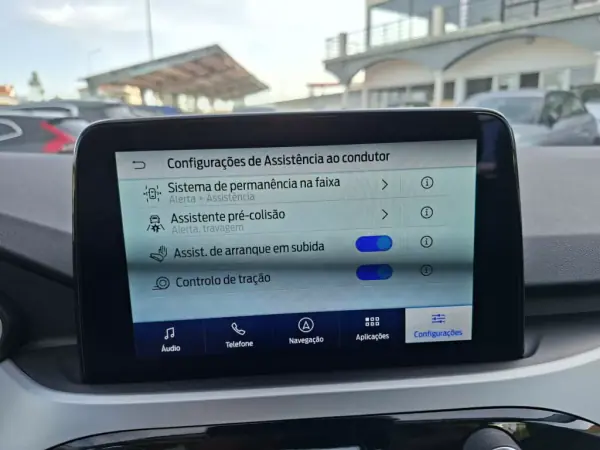 Ford Kuga 2021 - 21000 EUR, 59800 km - AUTO.MOTO.pt - 59800km - foto 29 de 36