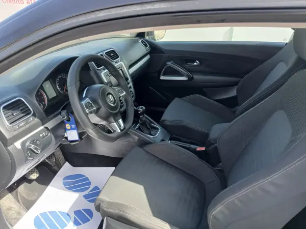 Volkswagen Scirocco 2009 - 8300 EUR, 188362 km - AUTO.MOTO.pt - 188362km - foto 15 de 26