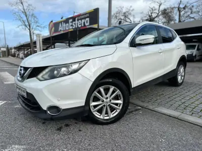 Nissan Qashqai 2014 - 17900 EUR, 167439 km - AUTO.MOTO.pt - 167439km - foto 2 de 28