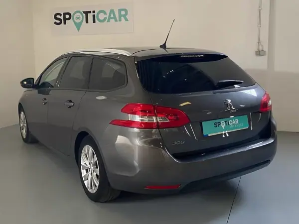Peugeot 308 SW 2019 - 14500 EUR, 76190 km - AUTO.MOTO.pt - 76190km - foto 6 de 15