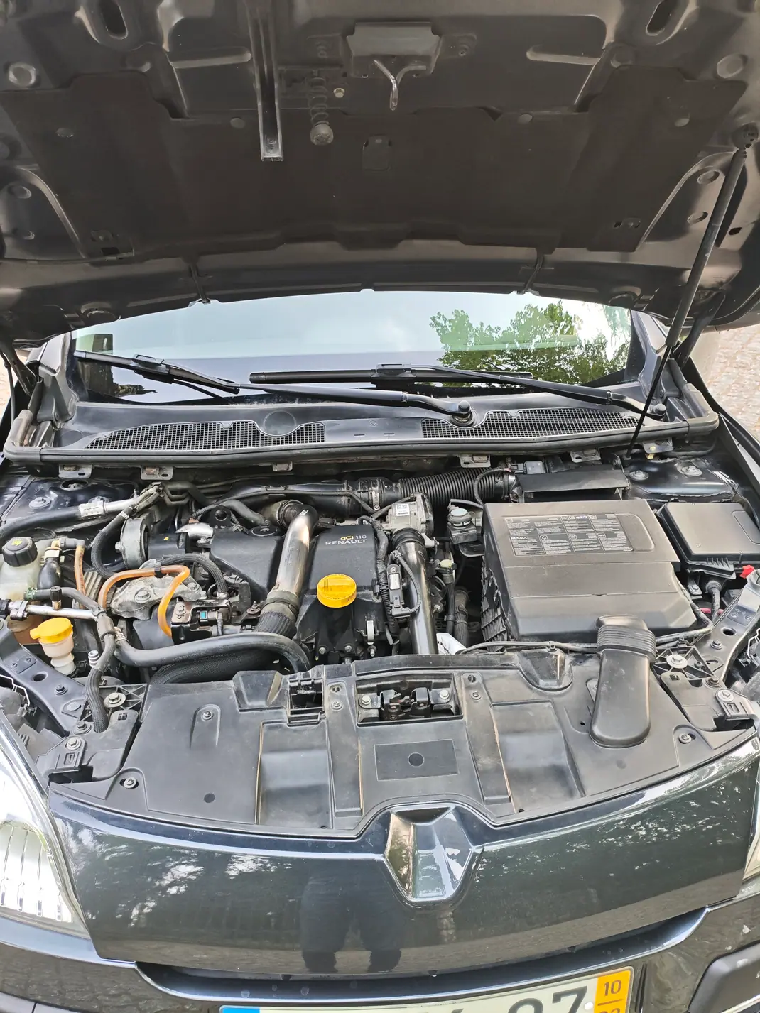 Renault Mégane 2010 - 4300 EUR, 246000 km - AUTO.MOTO.pt - 246000km - foto 9 de 9