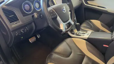 Volvo XC 60 2010 - 15900 EUR, 176365 km - AUTO.MOTO.pt - 176365km - foto 41 de 55