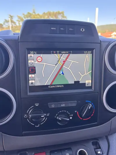 Citroën Berlingo 2016 - 7900 EUR, 235000 km - foto 5 de 9