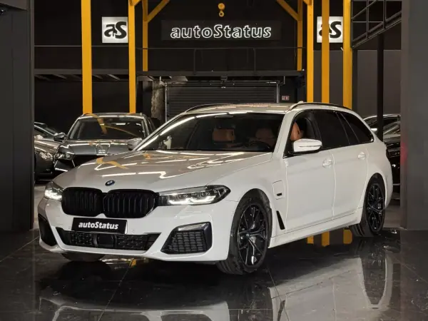 BMW 530e 2022 — foto 3 de 27
