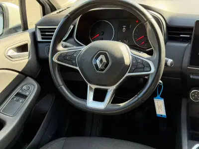 Renault Clio 2020 - 11900 EUR, 128138 km - AUTO.MOTO.pt - 128138km - foto 6 de 21