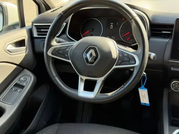 Renault Clio 2020 - 11900 EUR, 128138 km - AUTO.MOTO.pt - 128138km - foto 6 de 21