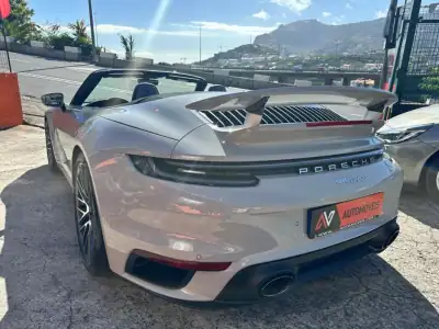 Porsche 992 2021 - 315000 EUR, 14800 km - AUTO.MOTO.pt - 14800km - foto 7 de 17