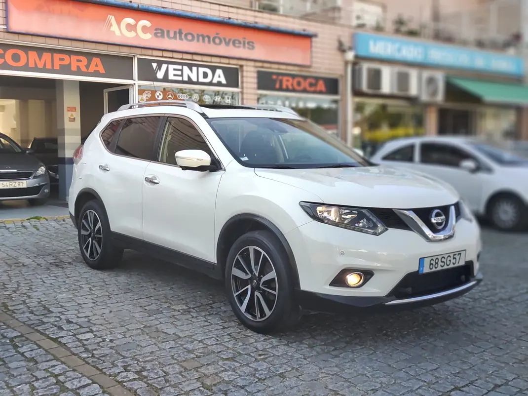 Nissan X-Trail 2016 - 13900 EUR, 207000 km - AUTO.MOTO.pt - 207000km - foto 1 de 15