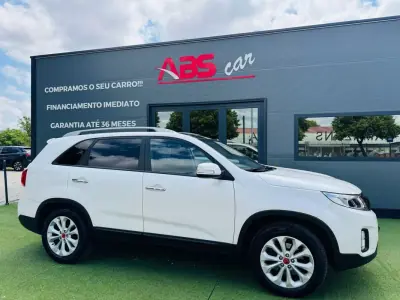 Kia Sorento 2015 - 18900 EUR, 199000 km - AUTO.MOTO.pt - 199000km - foto 13 de 30