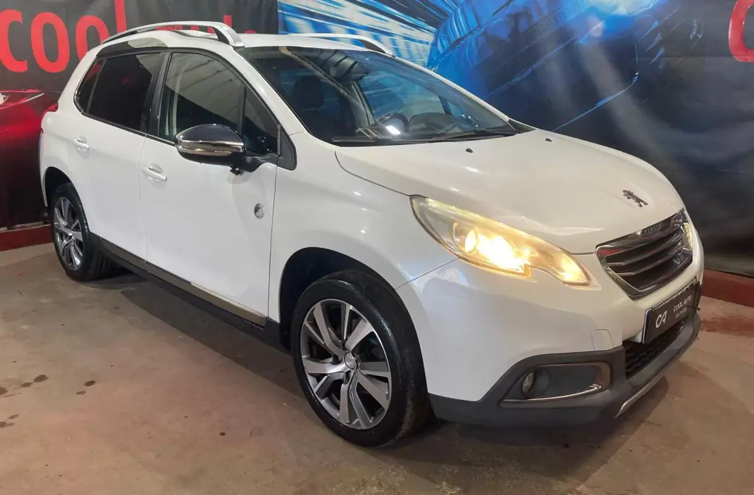 Peugeot 2008 2015 - 8500 EUR, 166000 km - AUTO.MOTO.pt - 166000km - foto 7 de 44