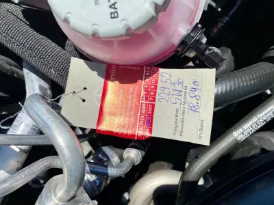 Mercedes-Benz GLC 300 2021 - 45900 EUR, 91900 km - AUTO.MOTO.pt - 91900km - foto 16 de 17