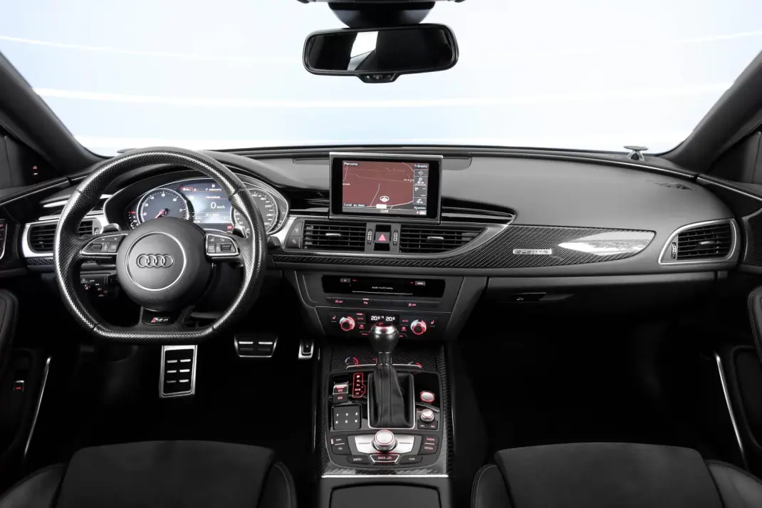 Audi RS6 Avant 2016 - 79500 EUR, 97291 km - AUTO.MOTO.pt - 97291km - foto 6 de 19