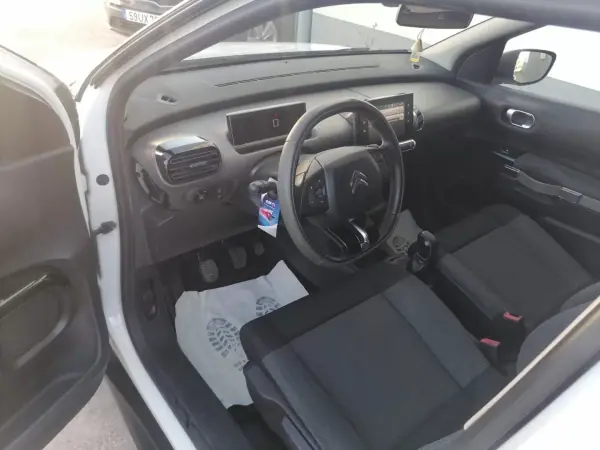 Citroën C4 Cactus 2016 - 8900 EUR, 130800 km - AUTO.MOTO.pt - 130800km - foto 13 de 17
