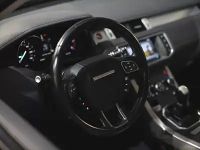 Land Rover Range Rover Evoque 2015 - 19990 EUR, 145000 km - AUTO.MOTO.pt - 145000km - foto 15 de 22