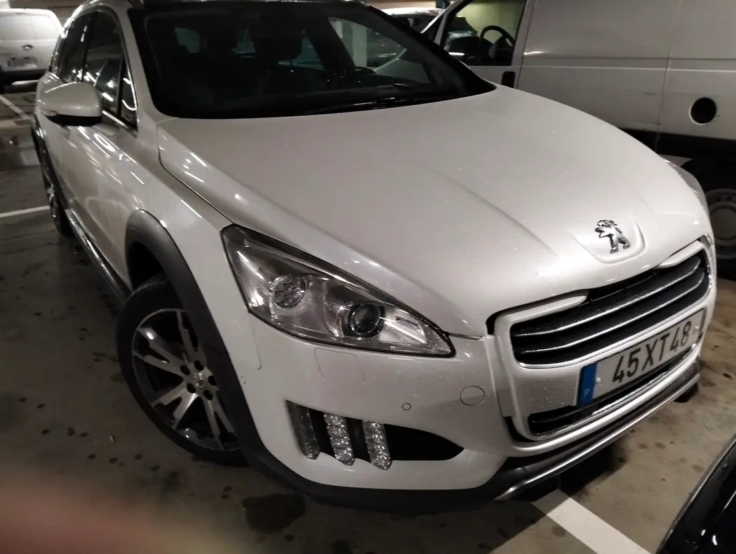 Peugeot 508 RXH 2012 - 7250 EUR, 267000 km - AUTO.MOTO.pt - 267000km - foto 21 de 23