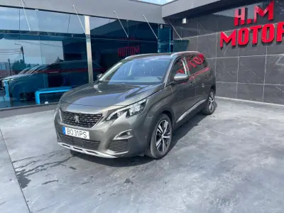 Peugeot 5008 2009 - 15900 EUR, 135061 km - AUTO.MOTO.pt - 135061km - foto 4 de 20