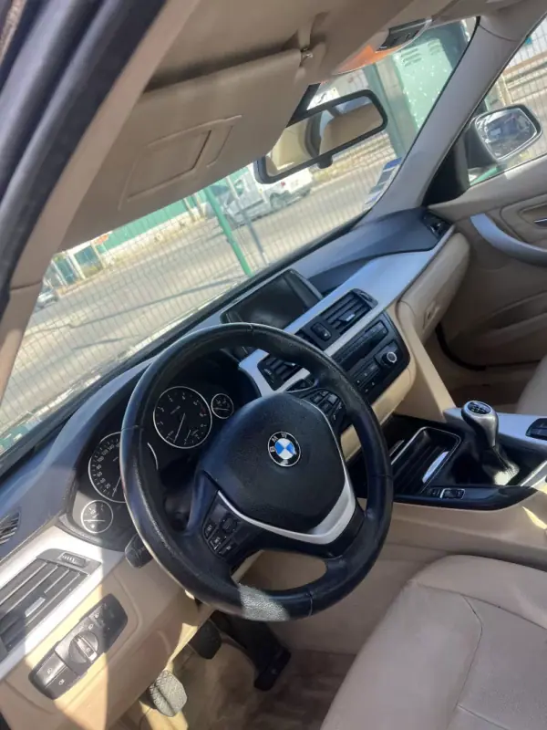 BMW 316 2012 - 12999 EUR, 169000 km - AUTO.MOTO.pt - 169000km - foto 5 de 7