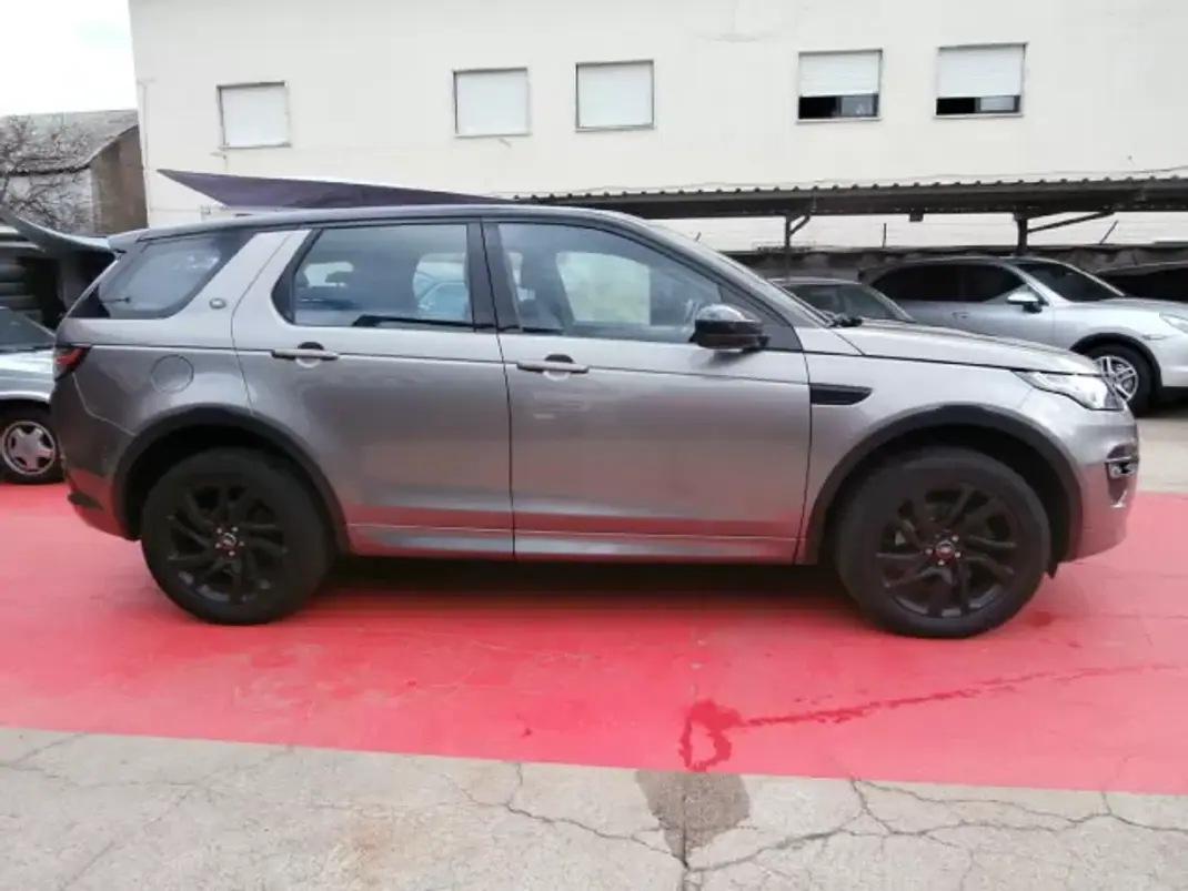 Land Rover Discovery Sport 2017 - 22500 EUR, 165585 km - 165585km - foto 4 de 37