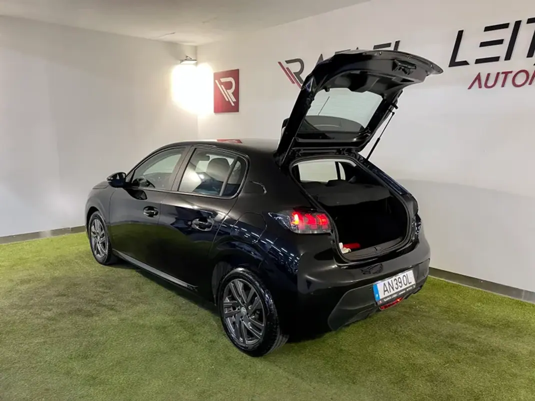 Peugeot 208 2022 - 13450 EUR, 145000 km - AUTO.MOTO.pt - 145000km - foto 28 de 29