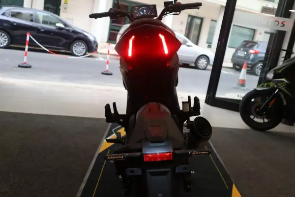 2026 - 3390 EUR, 1 km - AUTO.MOTO.pt - 1km - foto 9 de 10