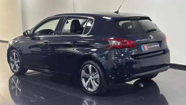 Peugeot 308 2019 - 14500 EUR, 50000 km - AUTO.MOTO.pt - 50000km - foto 6 de 51