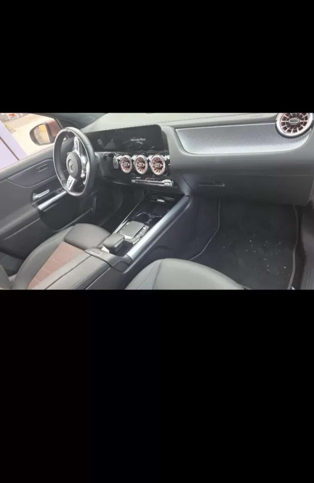 Mercedes-Benz EQA 2022 - 33000 EUR, 94000 km - AUTO.MOTO.pt - 94000km - foto 2 de 5