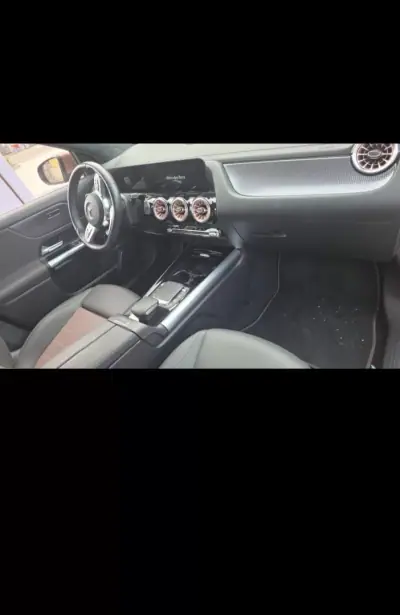 Mercedes-Benz EQA 2022 - 33000 EUR, 94000 km - AUTO.MOTO.pt - 94000km - foto 2 de 5